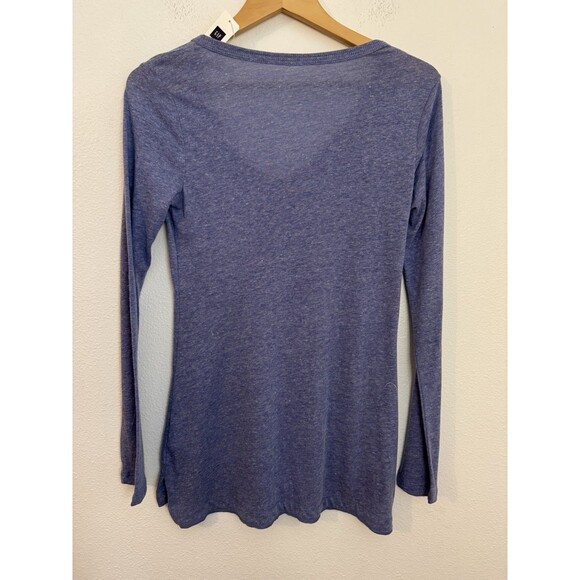 GAP Women’s T-shirt Tee New Blue & White Long Sleeve V Neck Size M Set Of 2 NWT - Picture 5 of 7